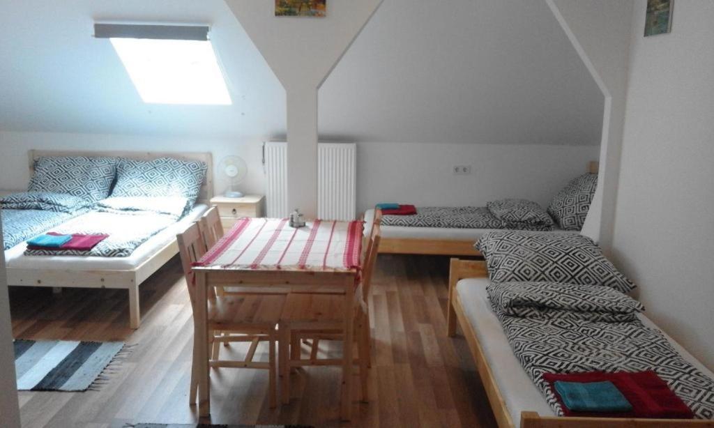 Pajkos Poni Vendeghaz Hotel Miskolc Eksteriør billede