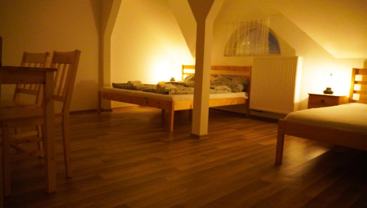 Pajkos Poni Vendeghaz Hotel Miskolc Eksteriør billede