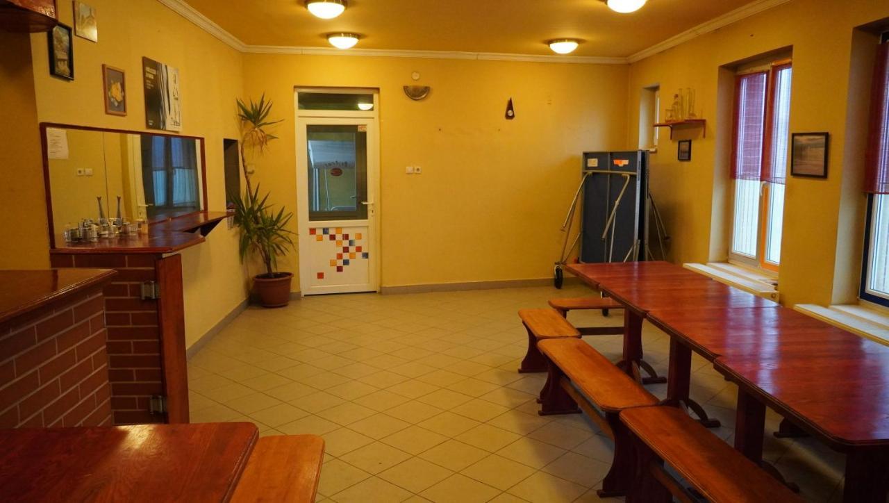 Pajkos Poni Vendeghaz Hotel Miskolc Eksteriør billede